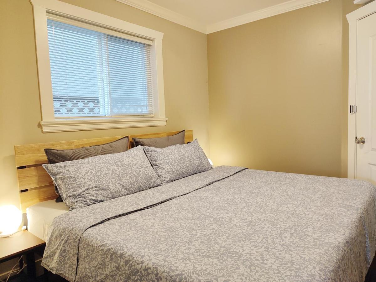 Private Suite W King Bed, Ground Level, Naturally Bright فانكوفر المظهر الخارجي الصورة